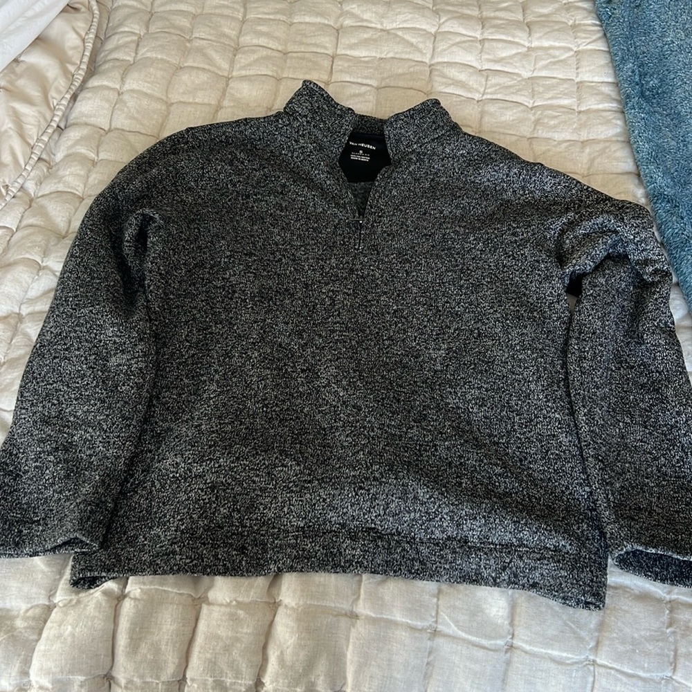 Van Heusen small quarter zip